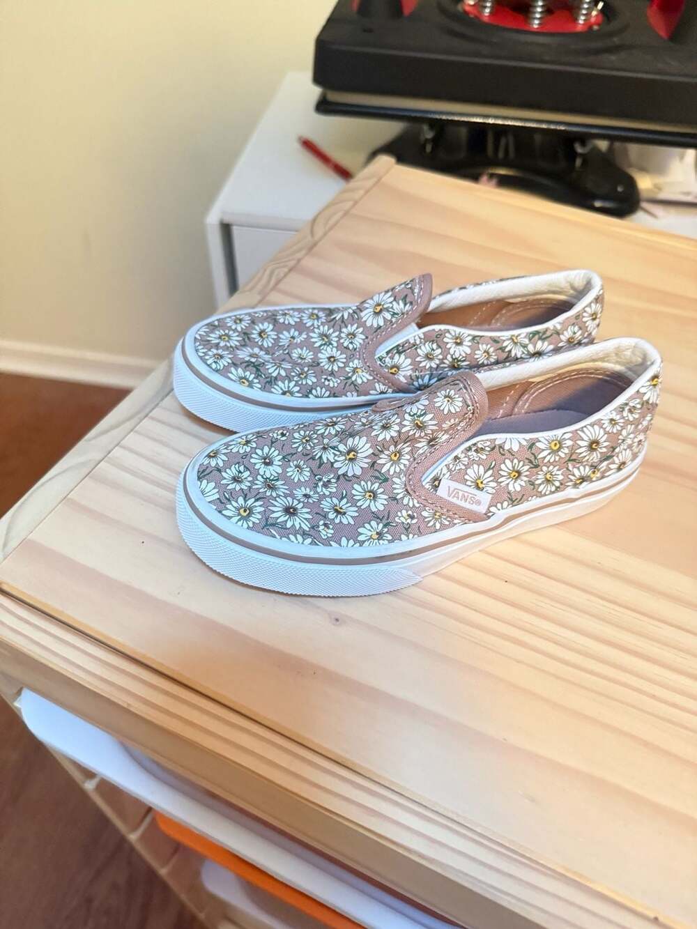 Vans Slip-On Daisy Floral Kids Size 12.5 Shoes